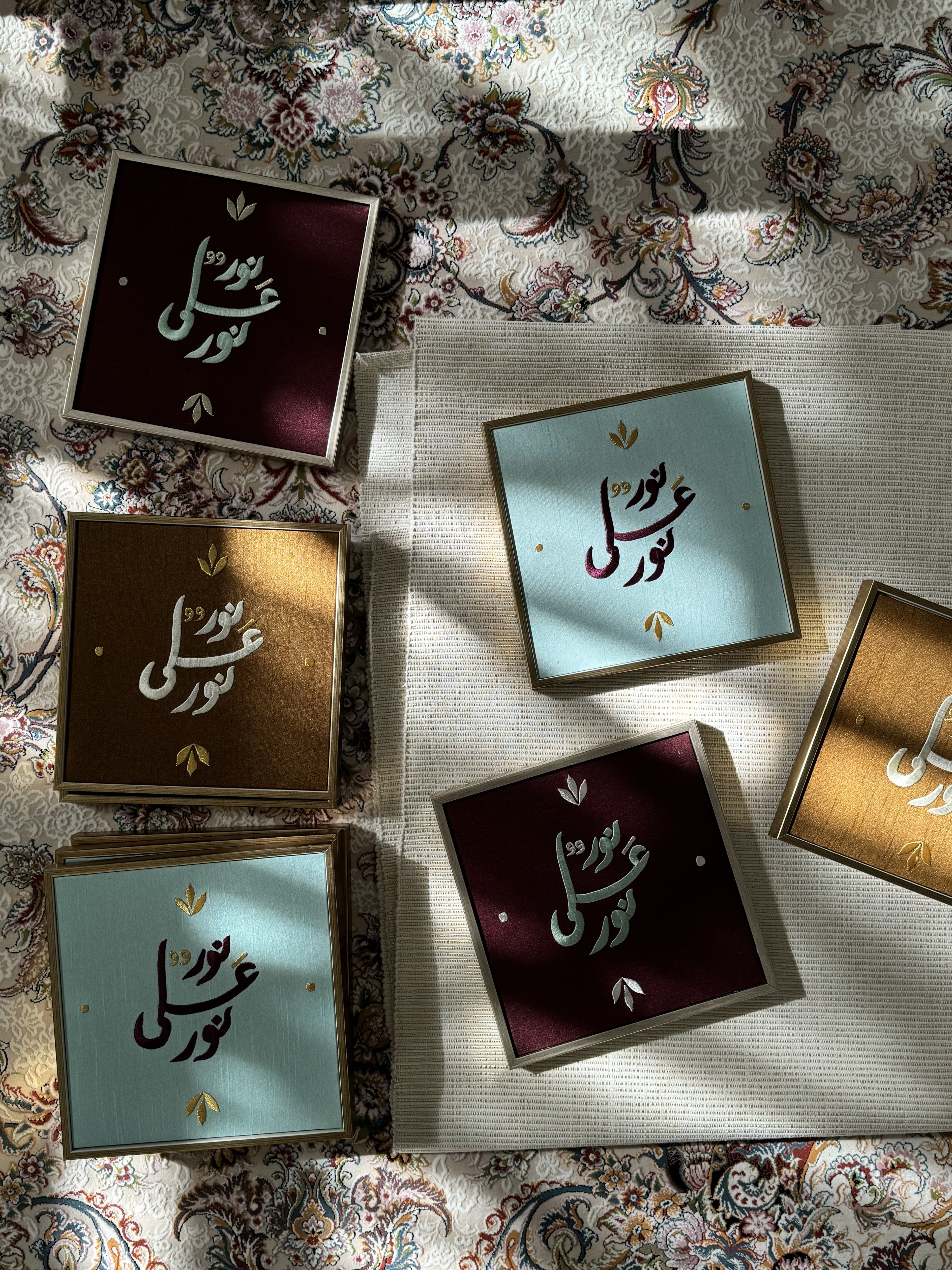 لوحات صغيرة